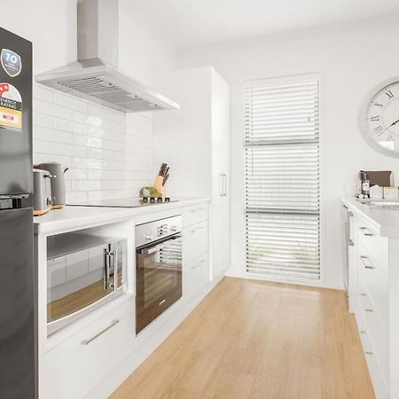 Modern And Central With 2 Ensuites -By Kosh Bnb Hamilton Ngoại thất bức ảnh